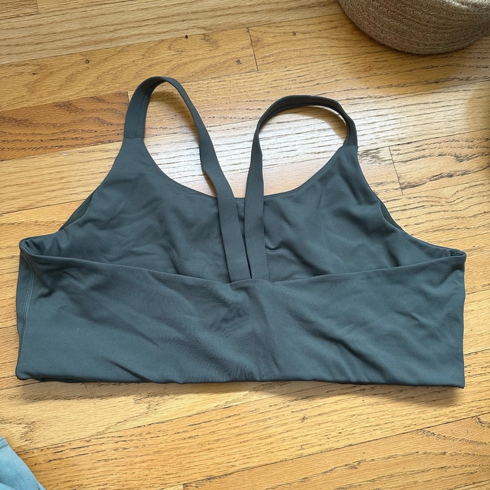 Girlfriend Collective XXL Sports Bra in Green NEW without tags